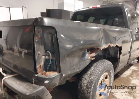 2003 Chevrolet Silverado 1500 Work Truck from USA, damaged, VIN 1GCEC19X83Z322873